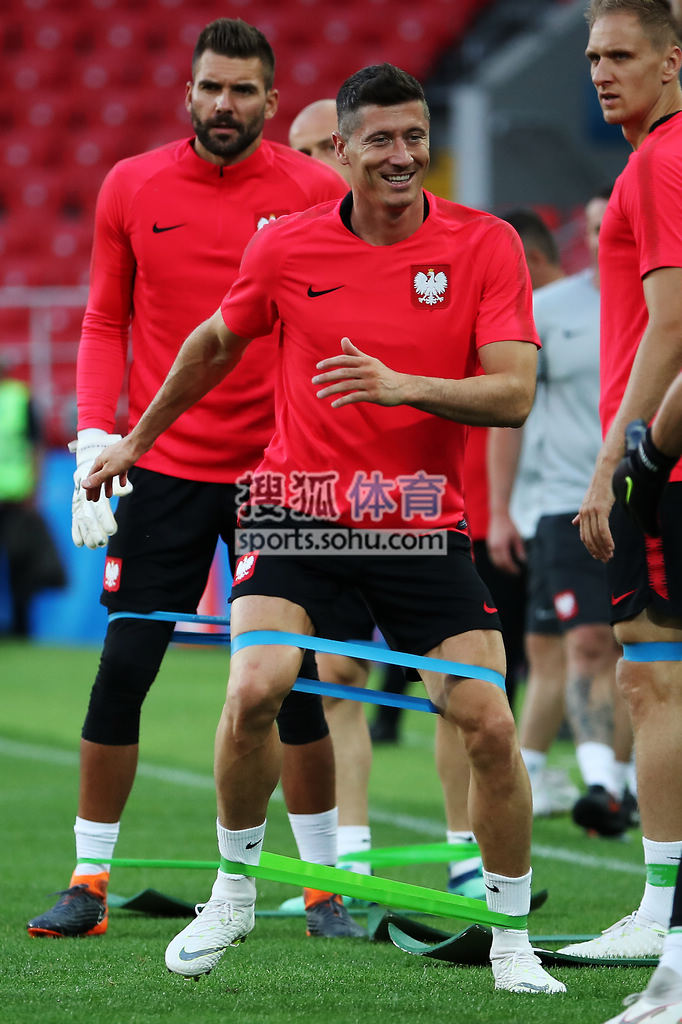 波兰队翻盘日本队，奥恰洛夫点燃赛场